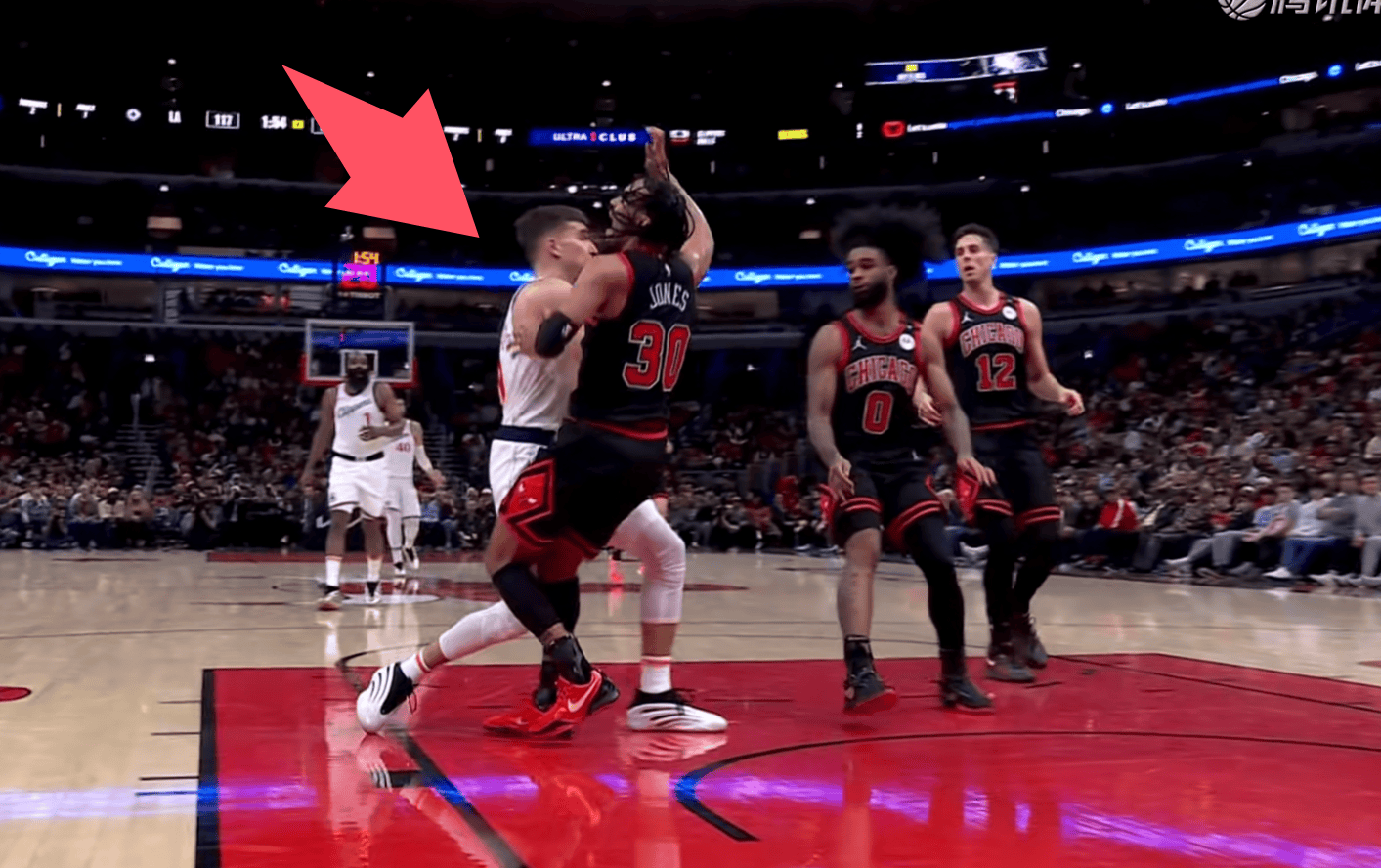 星空体育APP-利物浦技术犯规送分，哈登主帅怒摔战术板！